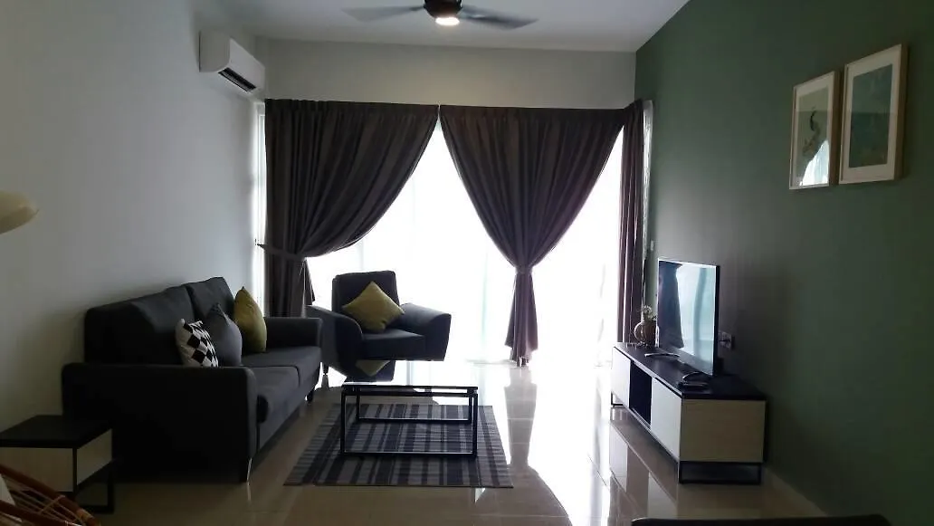 Pinnacle Tower Johor Bahru 0*,